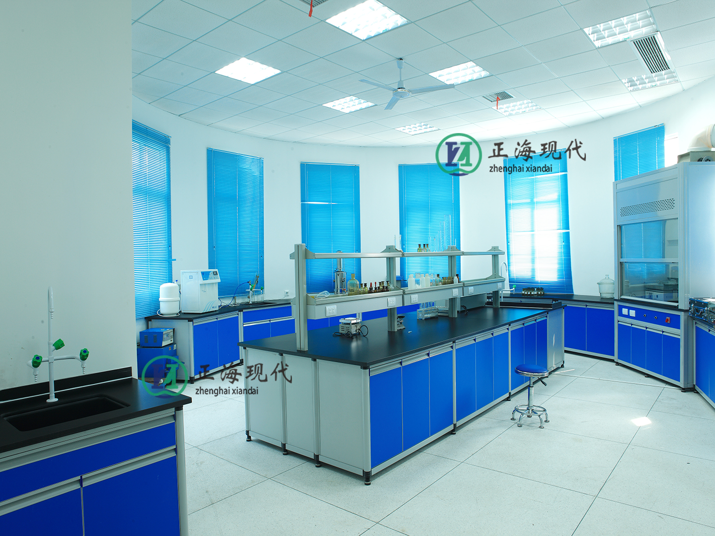 圓鋁中央實(shí)驗(yàn)臺(tái)